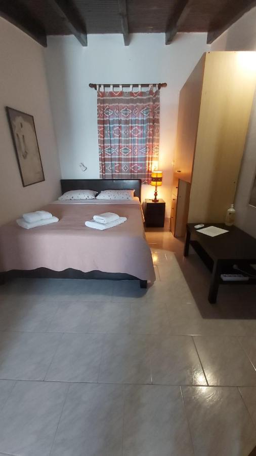 Jenny'S Garden Apartment Vourvourou Luaran gambar