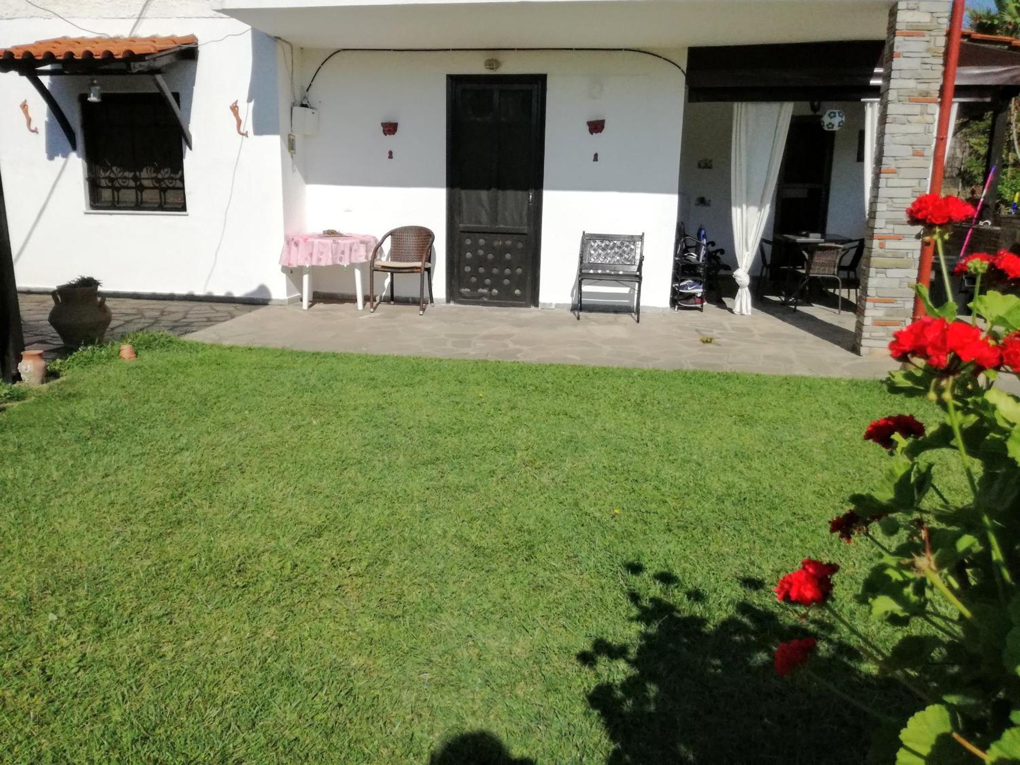 Jenny'S Garden Apartment Vourvourou Bilik gambar